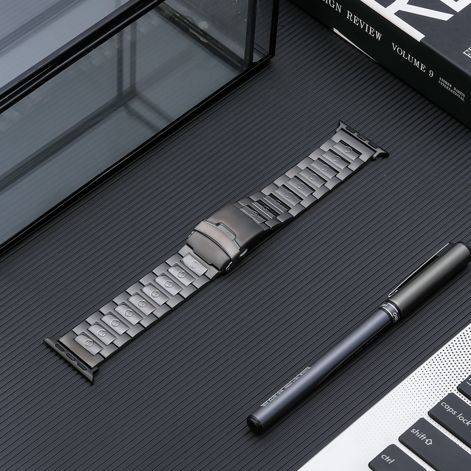 For Apple Watch Series 9 8 7 41mm 6 5 4 SE SE (2022) SE (2023) 40mm 3 2 1 38mm Watch Band 3 Beads Titanium Steel Strap For Apple Watch Series 9 8 7 41mm 6 5 4 SE SE (2022) SE (2023) 40mm 3 2 1 38mm Watch Band 3 Beads Titanium Steel Strap
